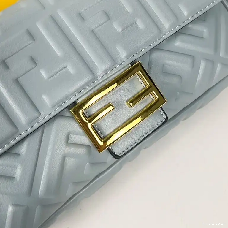 Affordable HOT Motif Nappa Bag FF Baguette Sky Medium Leather Fendi Blue In 0630